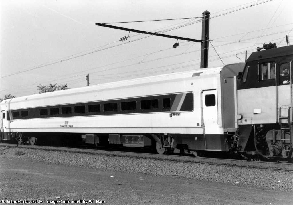 NJT Comet I Coach-Snack Bar 1600